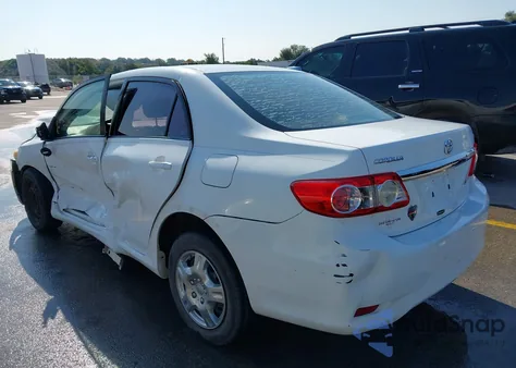 2011 Toyota Corolla Le z USA, uszkodzony, nr VIN 2T1BU4EE4BC651892